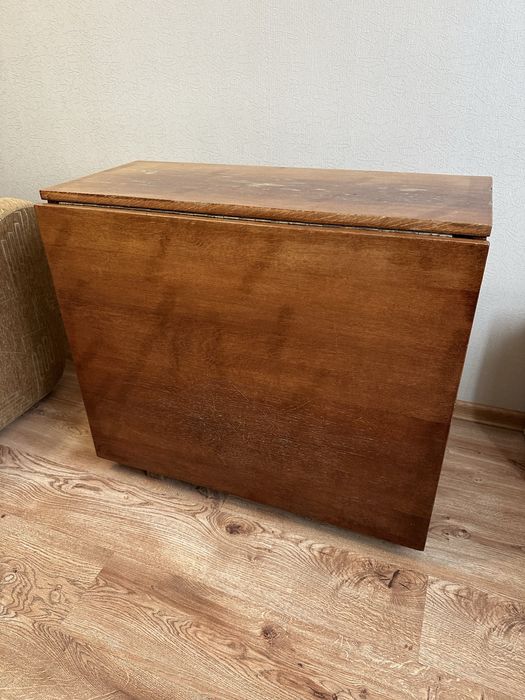 Стіл книжка, розкладний стіл