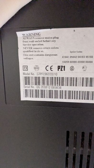 TV Philips 37” Full HD | A Funcionarcom comando original | Bom Estado