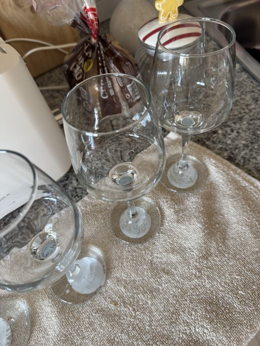 5 copos de vinho 29cl NOVOS