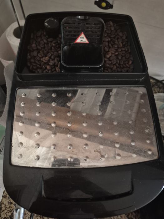 Máquina Delonghi moagem de café