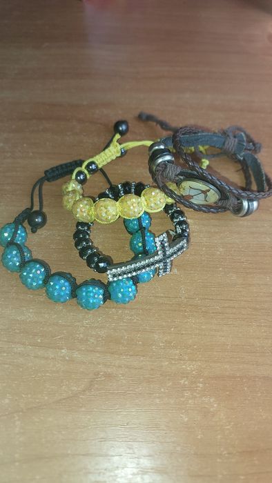 Браслети одним пакунком