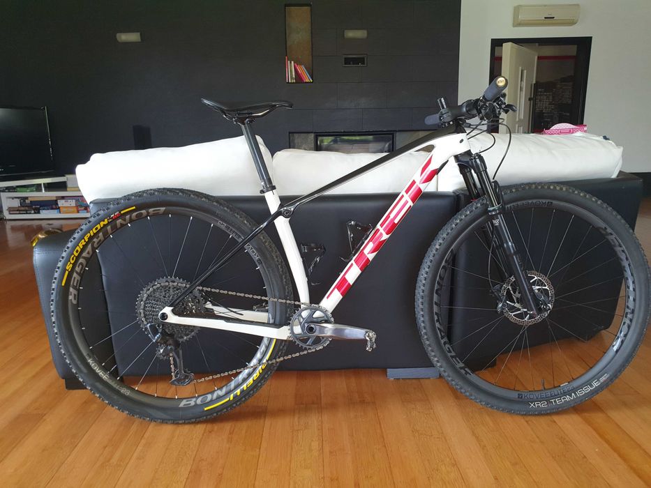 Trek Procaliber 9.7 (rodas carbono)