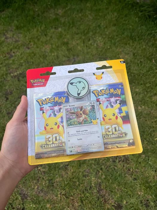 Pokemon 30 Anos Eevee Blsiter