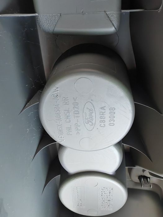 Tunel środkowy ford focus MK2 FL