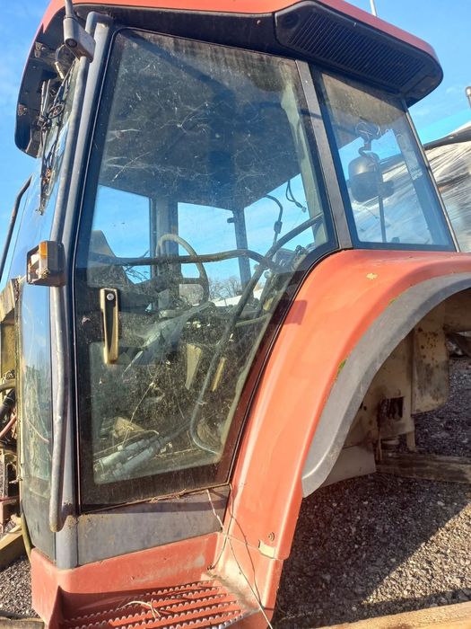 Kabina New Holland G ,TM, licznik,wiązka elektryczna,sterowniki,drzwi,plastiki,ehr,8970,g240,8030,komputer,t7.200.8670,t6070,tm140,7.210,m100,115,135,dach,