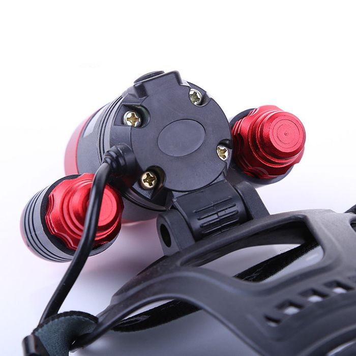 Lanterna Recarregável de 15.000 Lumens para Cabeça ou Capacete