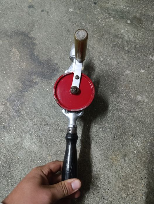 Máquina de furar antiga