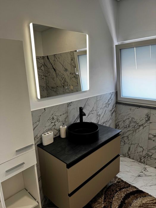 Quarto c/ Cama de Casal e Varanda em T3 a Estrear – Loures (Bairro da Vitória) - Perto Hospital Beatriz Ângelo