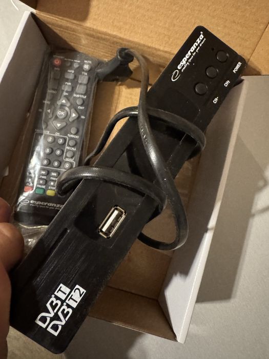 Dekoder Esperanza EV104 DVB-T  DVB-T2 Full HD
