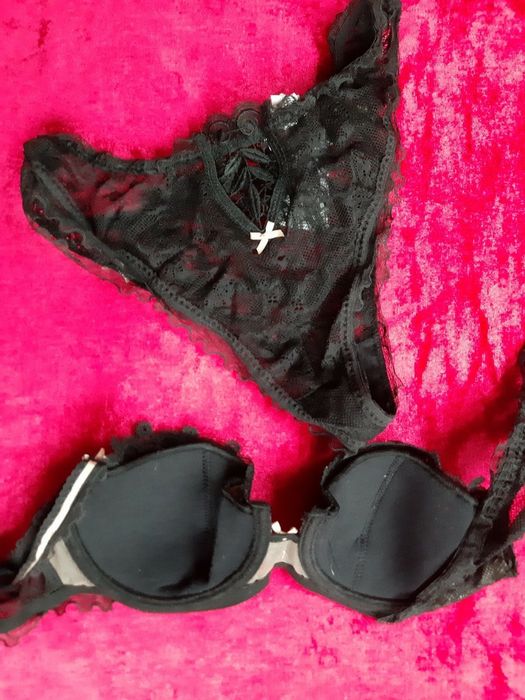 Lejaby stanik majtki 32,34 S komplet czarny piękny elegancki