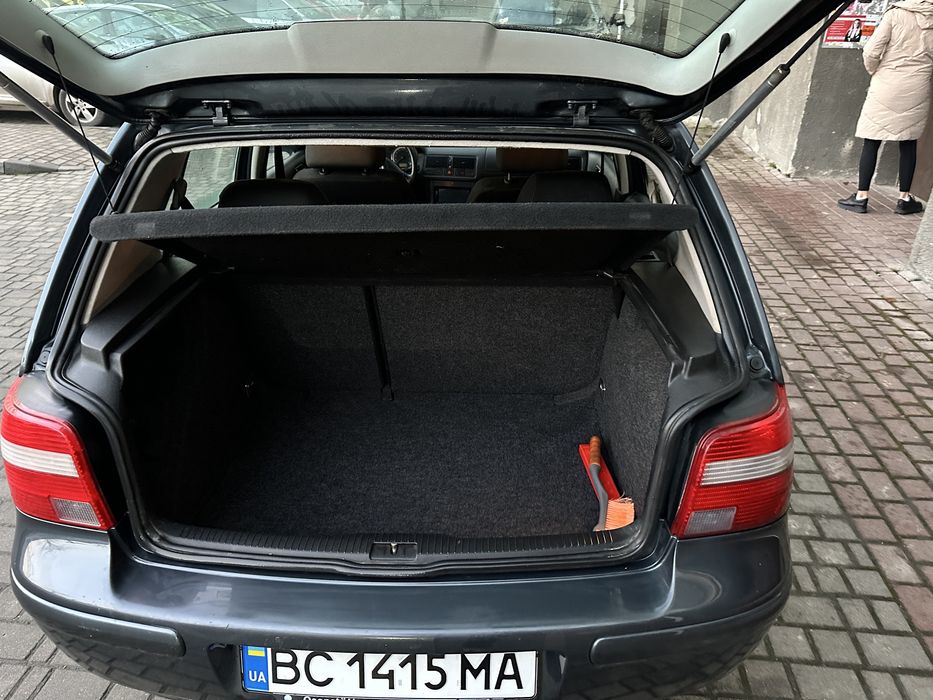 Продається гольф 4 2003