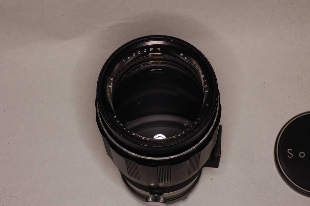 Soligor Tele-Auto 300 mm 1:5,5 - Minolta MD - T4 Mount