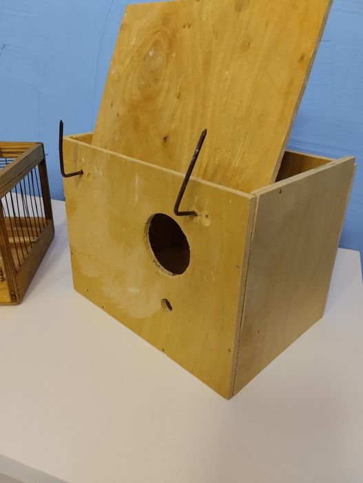 Клеточка и домик  для птичек