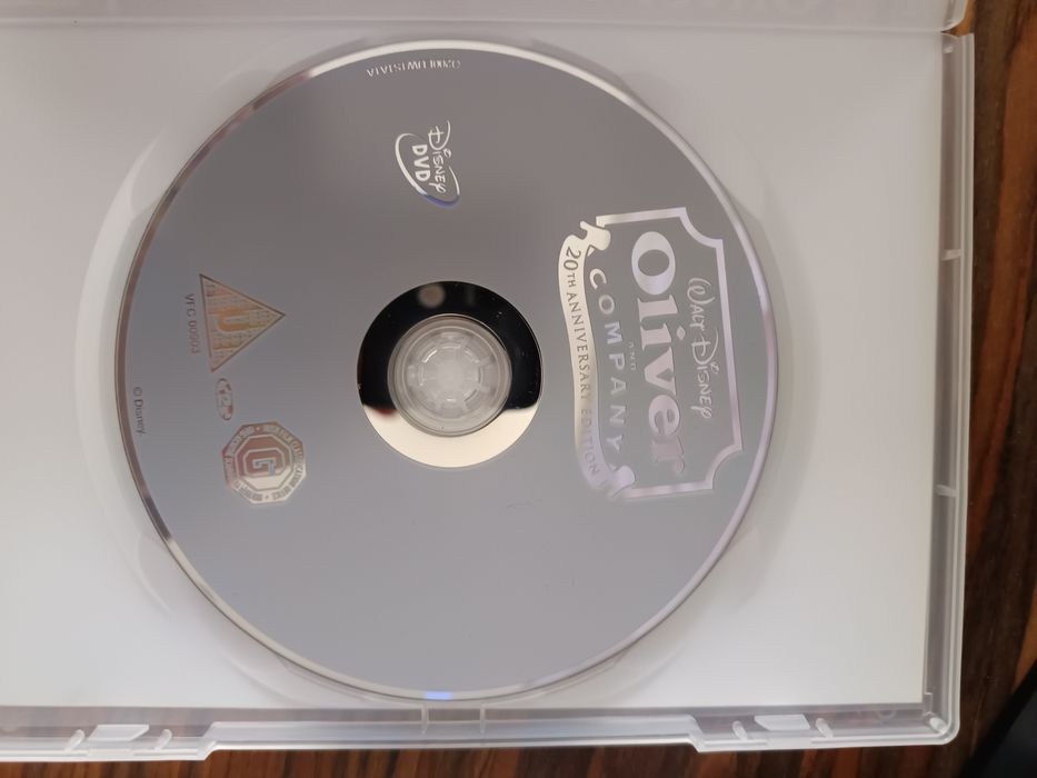 DVD Disney Oliver e seus companheiros