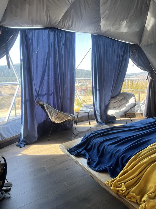 Будинок у східниці  котедж