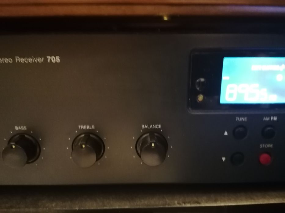 Nad stereo receiver 705