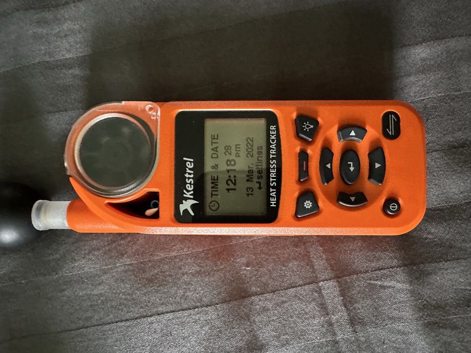 Метеостанция  Kestrel