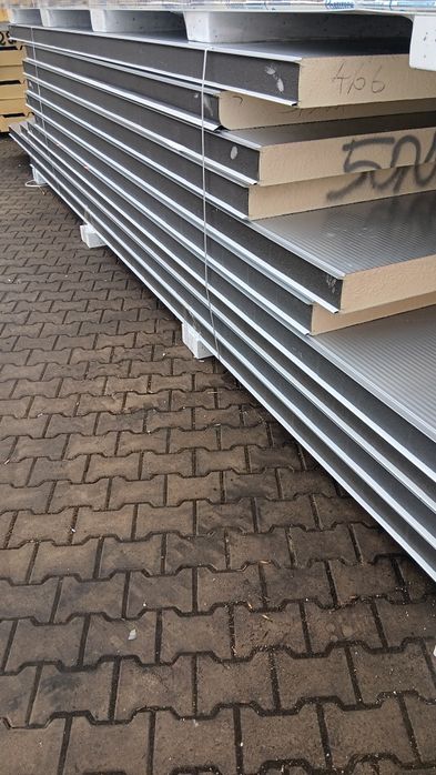 Płyty warstwowe. Ścienne oraz dachowe.