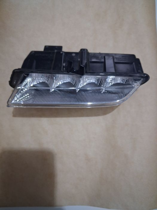 Renault Captur  l,Clio  Lampa LED  lewa