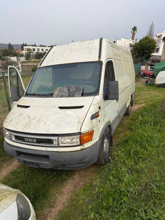 Iveco para peças completa