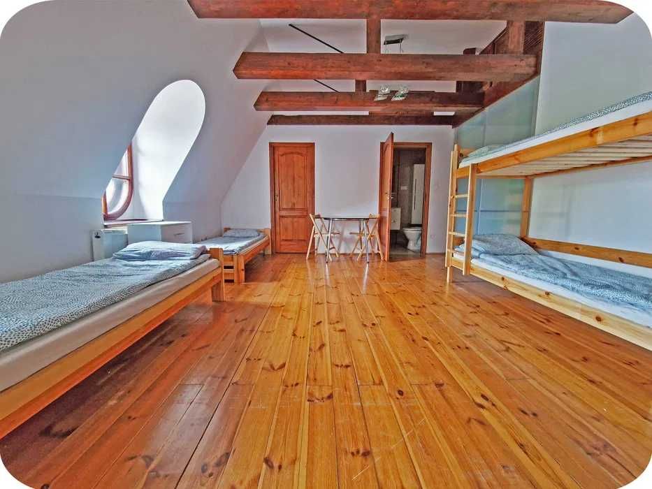 pokoje, ХОСТЕЛ - район Wlochy (ul.Flagowa) - hostel. 2-4 местные