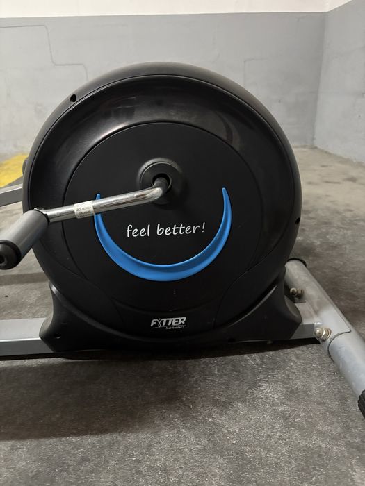 Bicicleta elitpica de ginásio em perfeitas condições