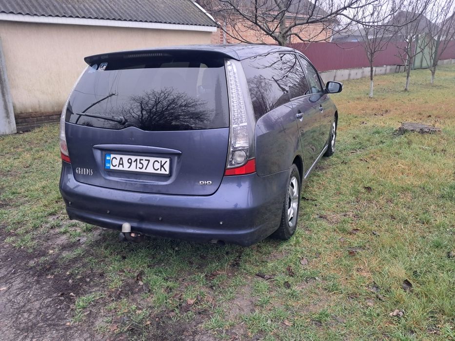 Mitsubishi Grandis 2.0