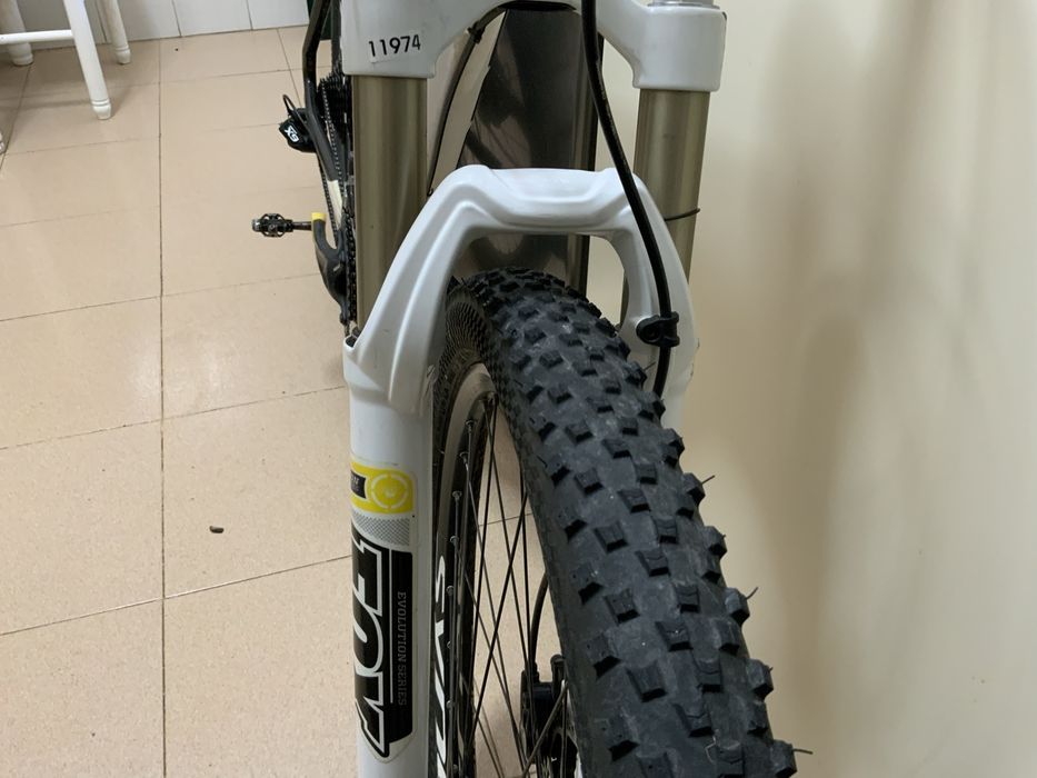 Scott scale 730 27.5 de origem