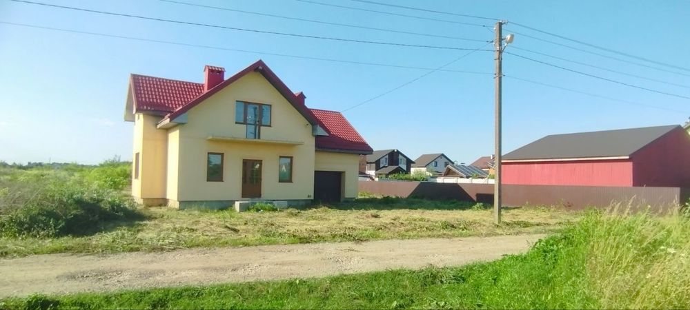 Продається будинок в селі Клузів