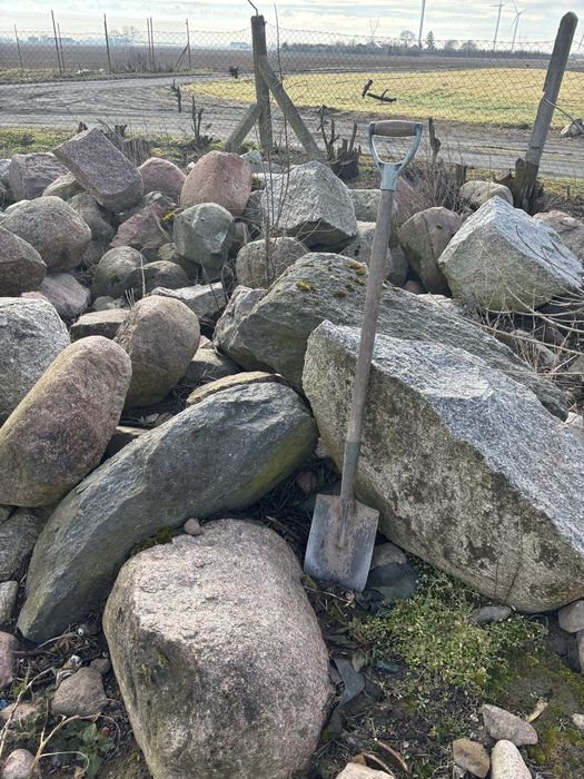 Głazy ogrodowe kamienie polne