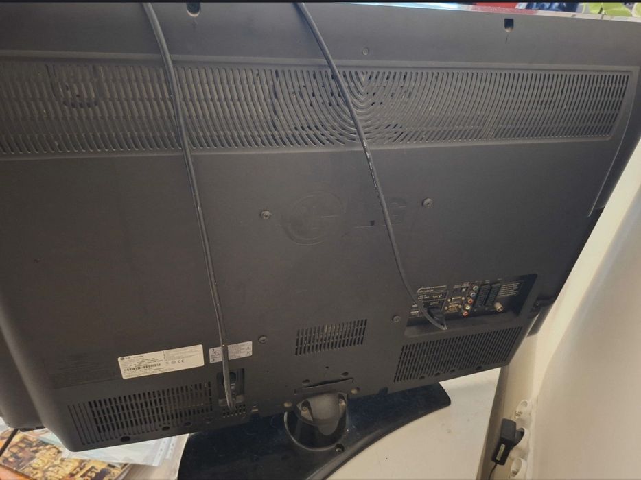Telewizor LG 37 cali