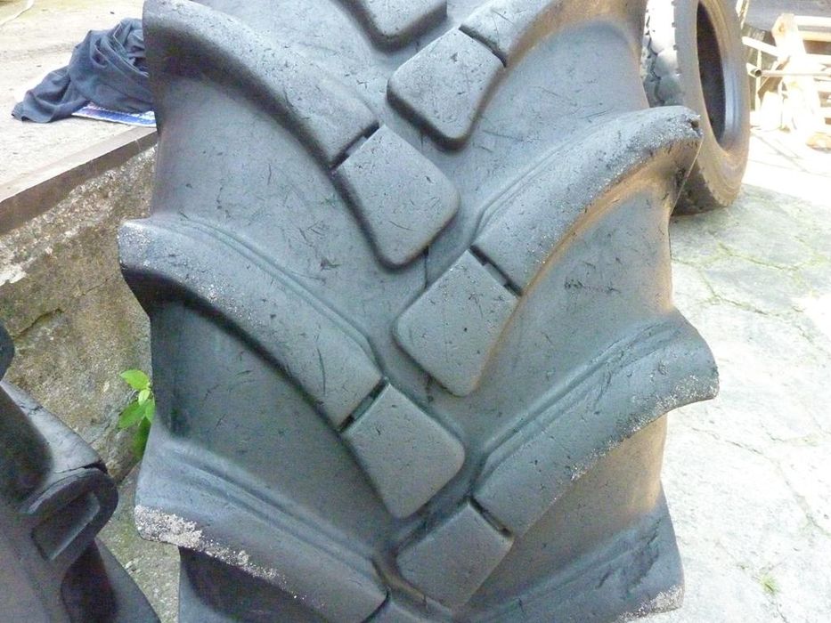 Opona używana przemysłowa 18-22.5 18R22.5 SOLIDEAL 1100zł W1883
