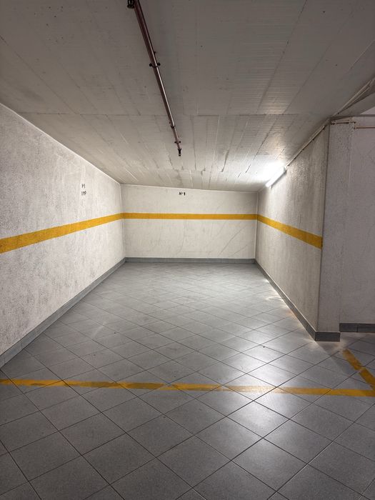 Lugar Garagem Lumiar - Lisboa