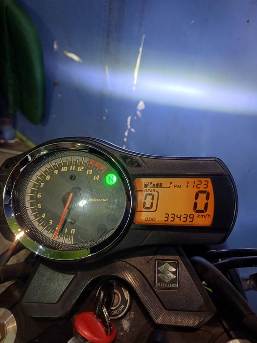 Suzuki bandit 2011