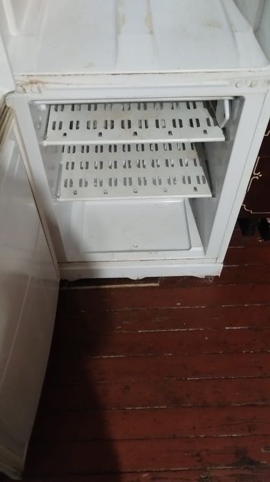Холодильник б/у в