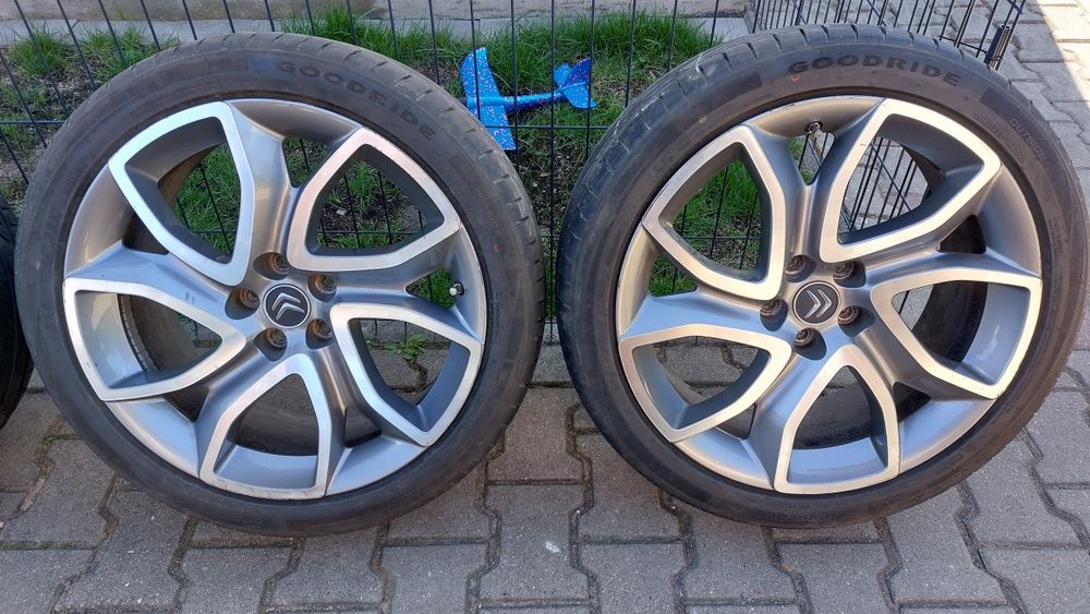 5x108 19x8J 245/40/19 Citroen