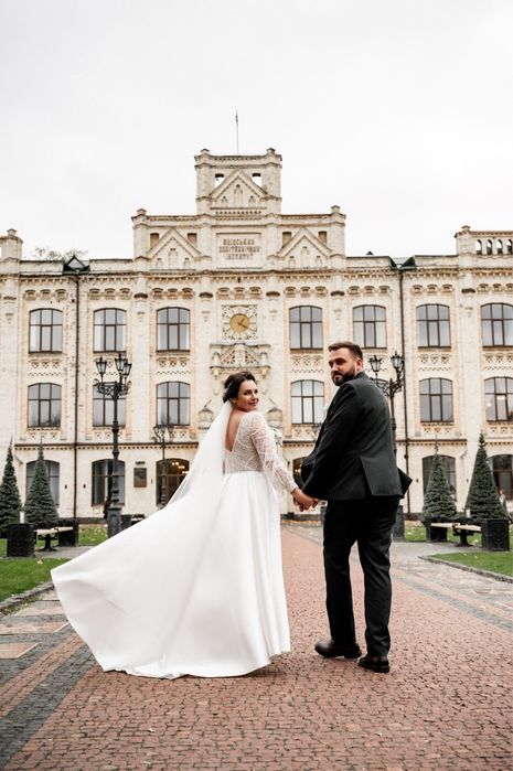 Весільна сукня неймовірна, стан новоі