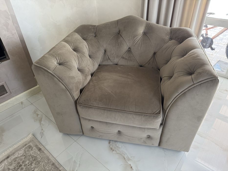 Диван крісло стіл комплект меблі