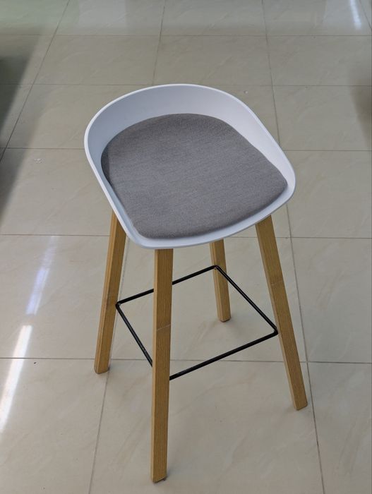 Барный стул. Обеденный стул. Кухонный стул. Кафешная мебель.