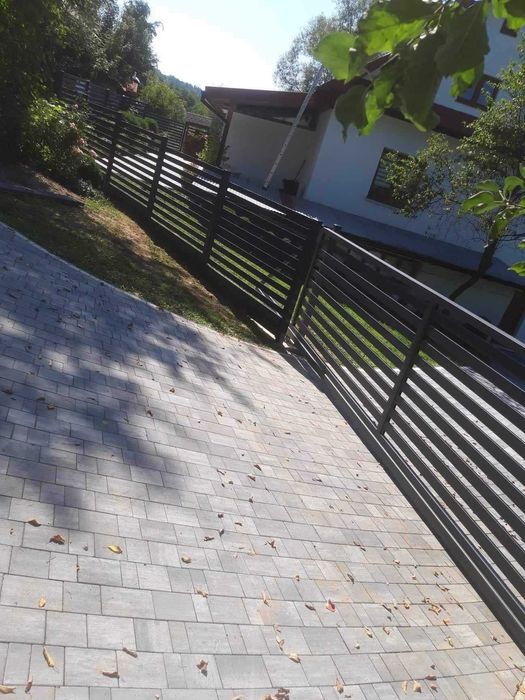 Komplet ogrodzenia 123 cm fi 4 – 45 zł/mb | Słupki + podmurówka