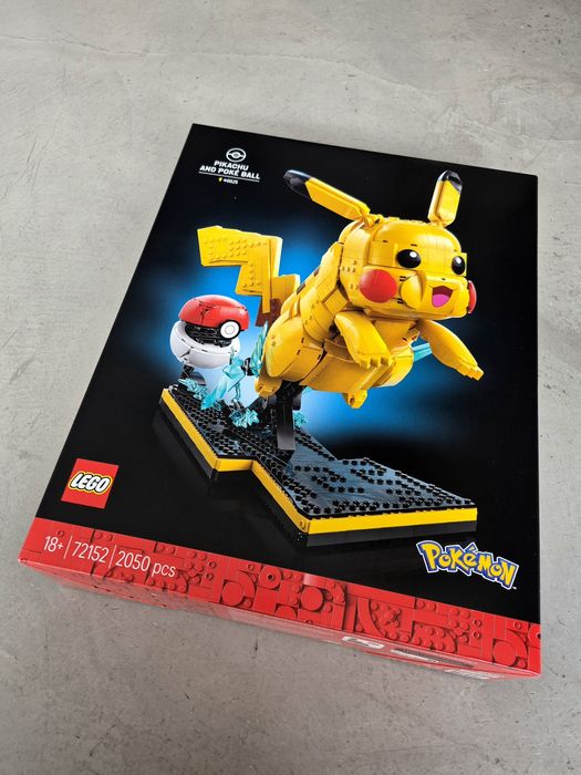 LEGO 72152 Pokémon: Pikachu e Pokébola - Ed. Especial 30º Aniversário