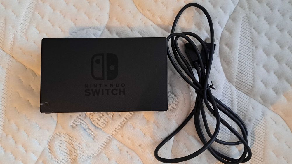 Stacja dokująca Nintendo Switch z kablem