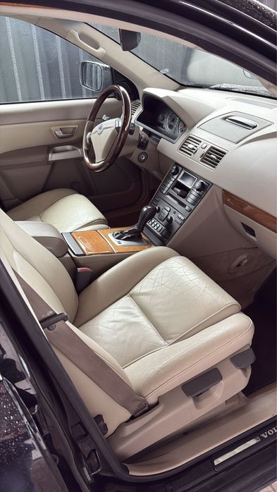 Volvo xc 90 7 місць