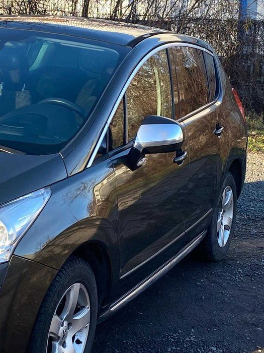 Продаю власне автомобіль Peugeot 3008    2009