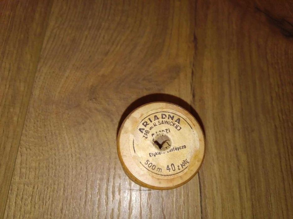 Nici białe Szpulka nici białych drewniana Ariadna Łódź PRL VIntage