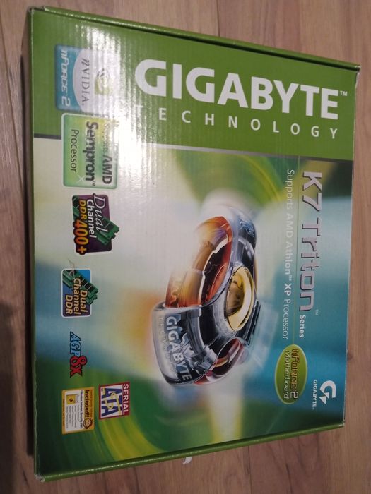 Gigabyte GA-8IPE1000-G, retro .