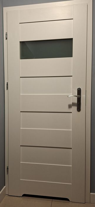 Drzwi wewnętrzne białe