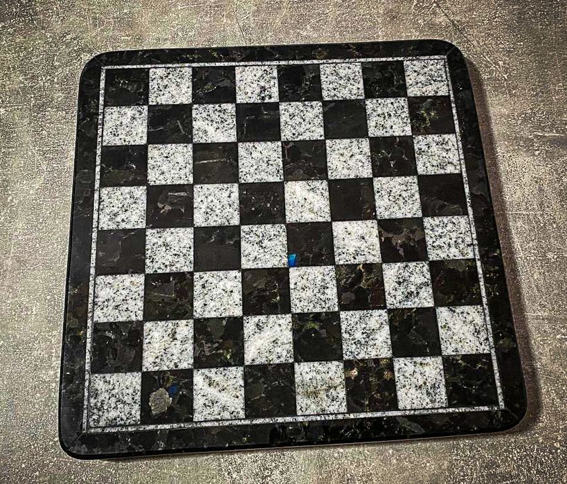 Шахматна дошка, шахи