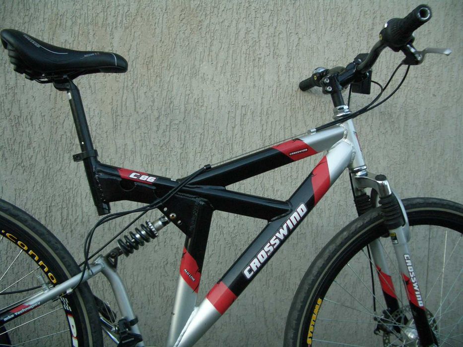 Rower turystyczny Crosswind 28"