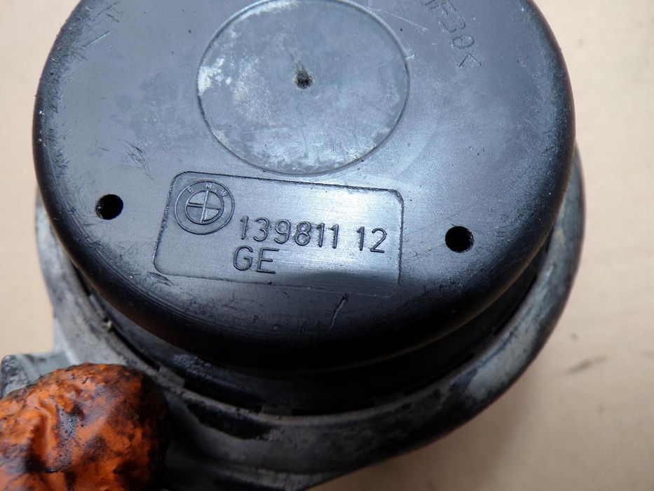 poduszka silnika bmw e60 e81 e90 e91 139811